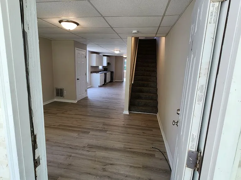 1342 N Broadway Ave #1 — Photo 5