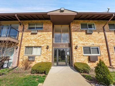 832 E Old Willow Rd APT 203, Prospect Heights, IL, 60070