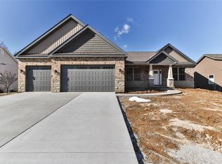 420 Ries Rd, Ballwin, MO 63021