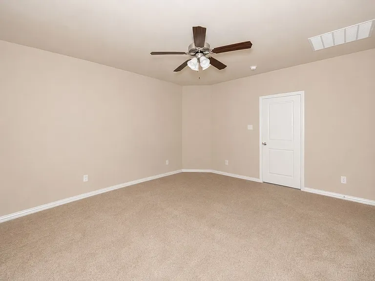 356 Emerald Creek Dr — Photo 17