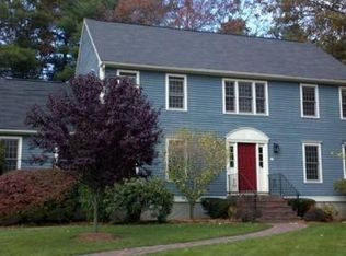 15 Cypress Ln, Walpole, MA 02081
