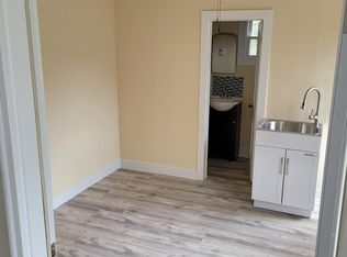115 Laurel Grove Ct ROOM 204, Canadensis, PA