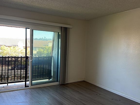 Living room-View