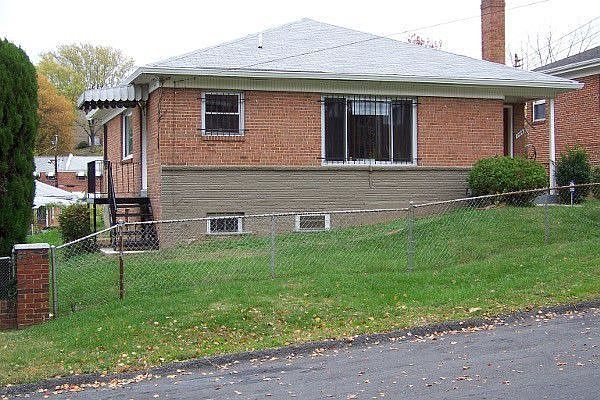 2nd image of 704 Adrian St SE