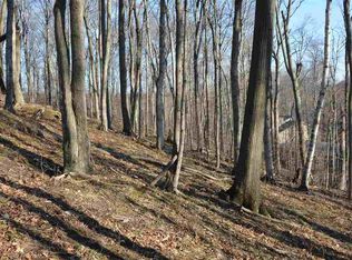 5141 Valley Ln, Leland, MI 49654