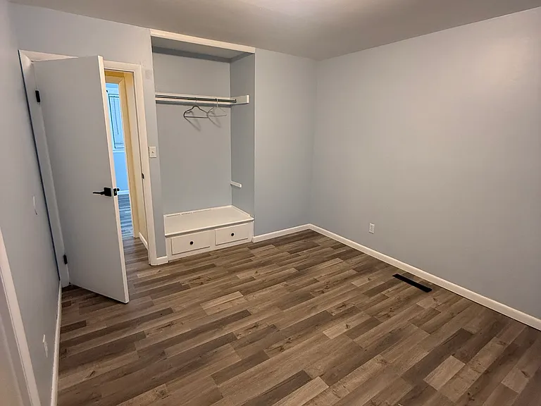1688 Clyde Pl — Photo 5