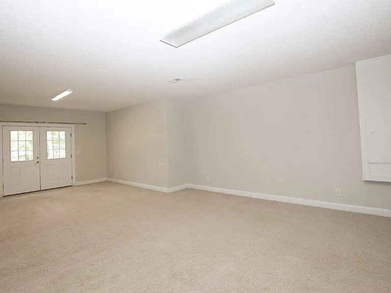 108 Fawnwood Dr — Photo 46