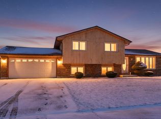 16942 89th Ave, Orland Hills, IL 60487