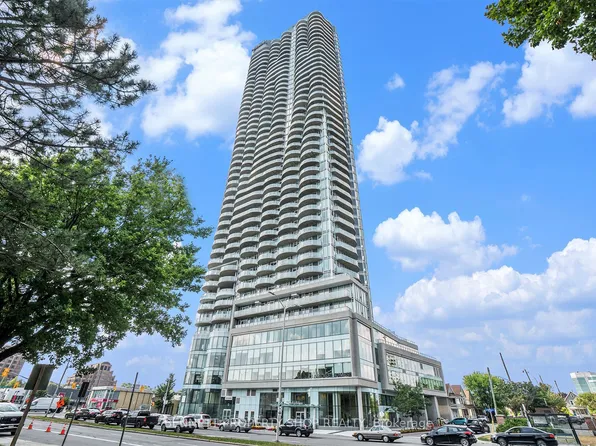 805 Carling Ave #504, Ottawa, ON K1S 5W9