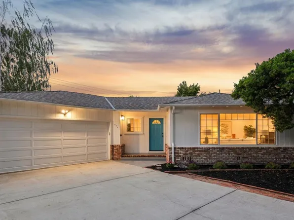 852 Ross Ct, Palo Alto, CA 94303