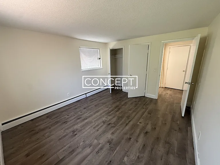Dustin St — Photo 9