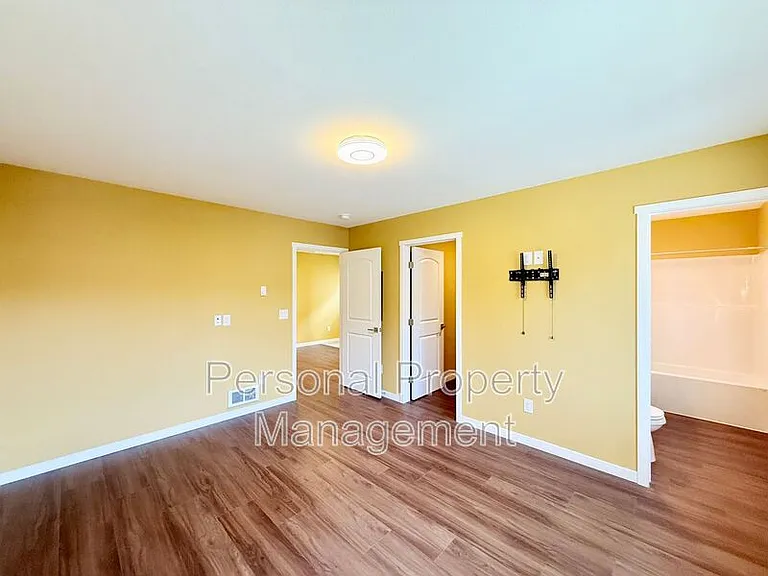 5711 NE 74th Ct #A — Photo 15