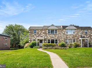826 Emerson St, Philadelphia, PA 19111