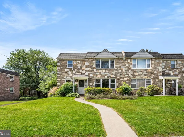 826 Emerson St, Philadelphia, PA 19111