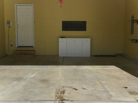 GARAGE WITH WORK BENCH