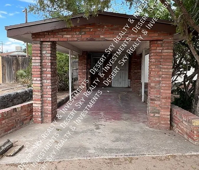 1850 Wade St #1 — Photo 3