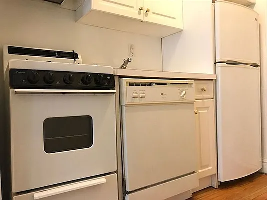 Rented by Citi Habitats | media 16