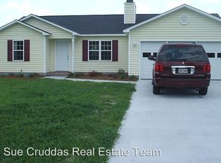 295 5 Mile Rd, Richlands, NC 28574