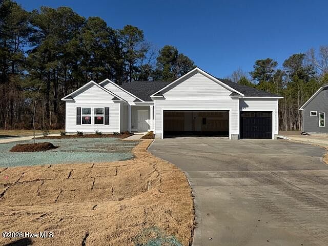 1st image of 105 Windemere Lane