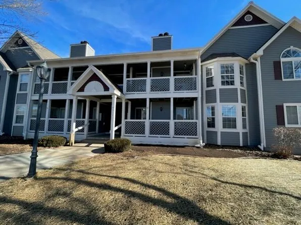 4317 S Megan Ct APT 5, Independence, MO 64055