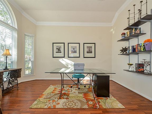 5th image of 3806 Grand Oak Ct