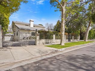 4202 Woodman Ave, Sherman Oaks, CA 91423