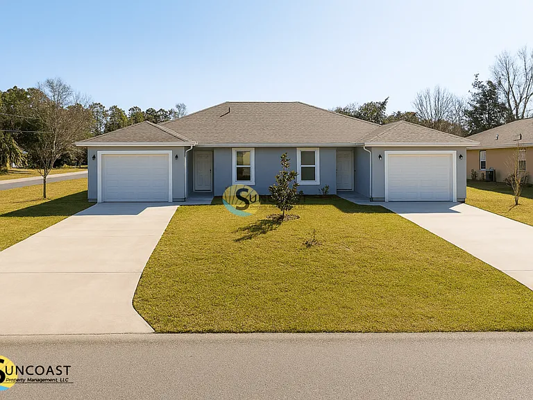 36 Pleasant Ln #A — Photo 1