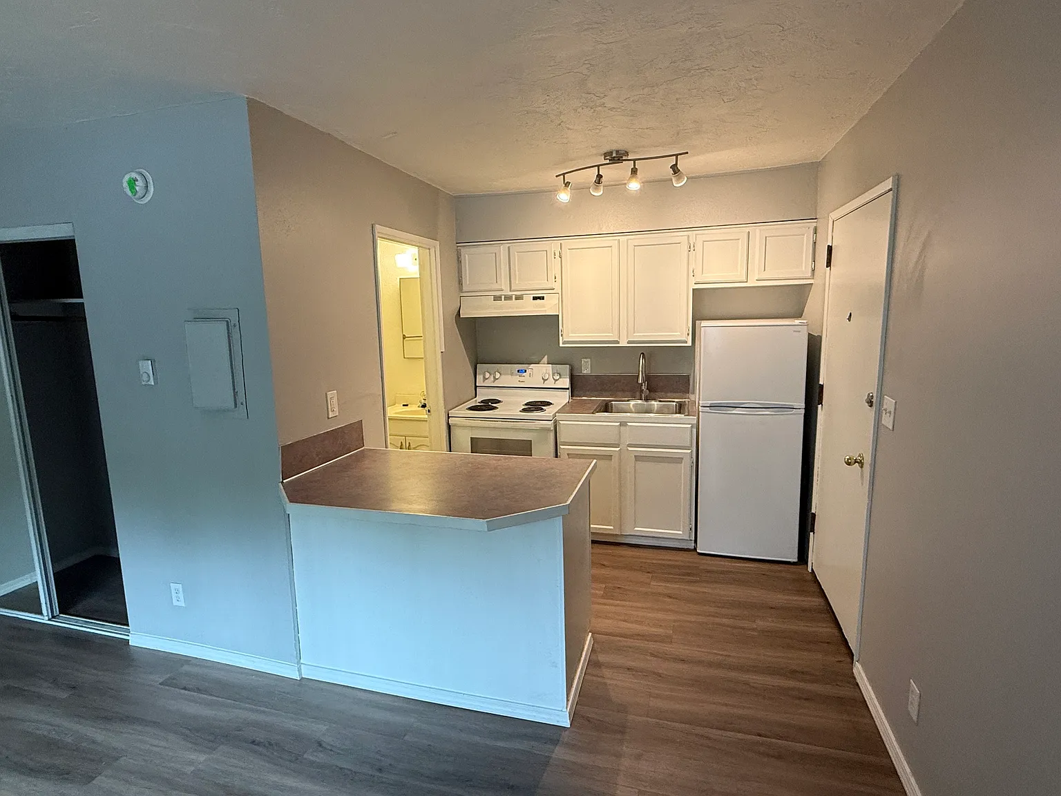 Lane Terrace Apartments — Photo 4