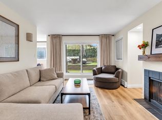 1935 W 1st Ave #102, Vancouver, BC V6J 1G7
