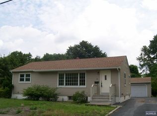 10 Keith Ct, Hawthorne, NJ 07506