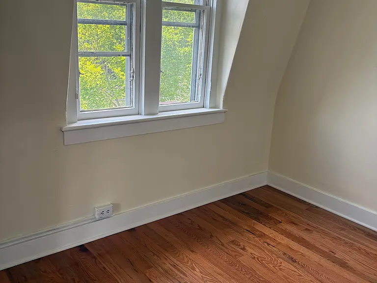 26 Elm St #3 — Photo 10
