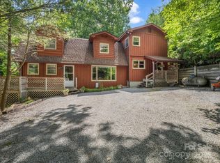 150 Marcellina Dr, Fairview, NC 28730