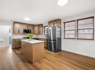 2531 W Lunt Ave #2, Chicago, IL 60645