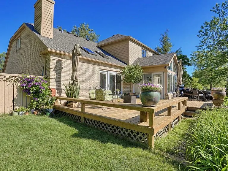 Bentbrook Dr — Photo 6