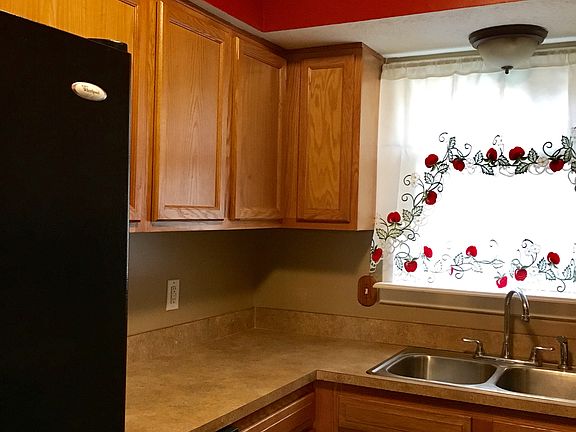 4th image of 1173 Woodbrook Cir W APT B