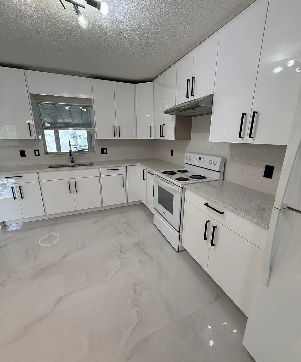 4519 Mills Ct — Photo 3