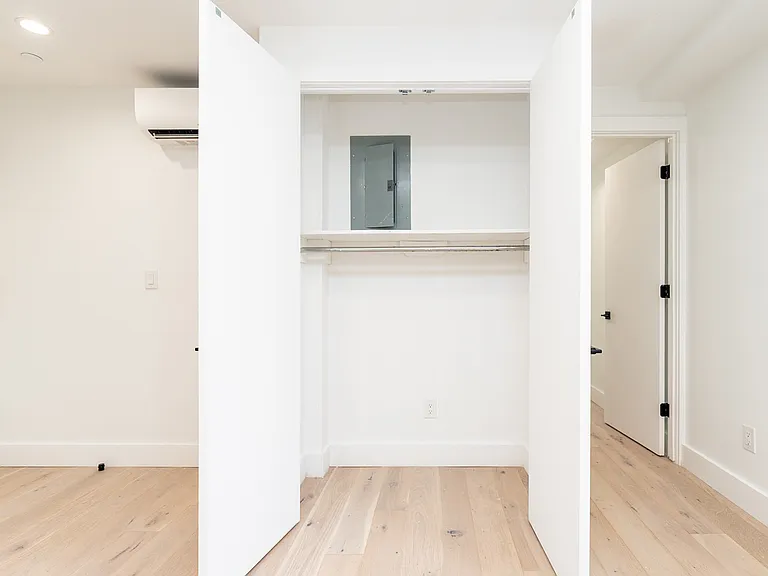 485 Tompkins Ave #3B — Photo 7