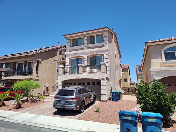3rd image of 5980 Crown Palms Ave