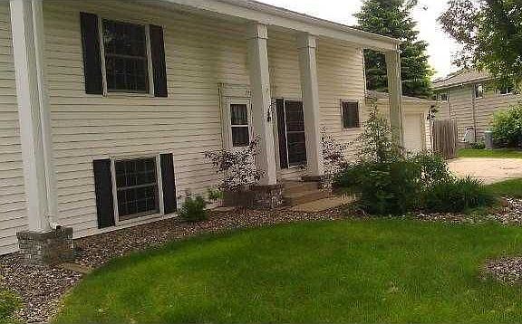 3rd image of 11537 23rd Ave S