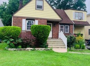 453 Sutton Ave, Hackensack, NJ 07601