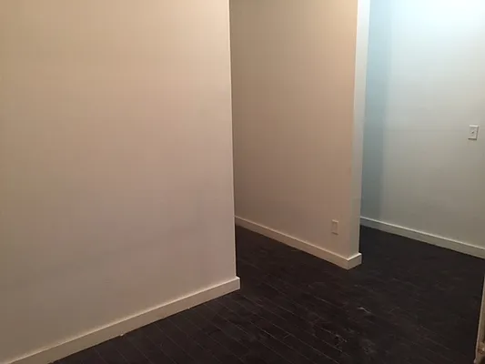 Rented by Premier Metro Realty Corp | media 21