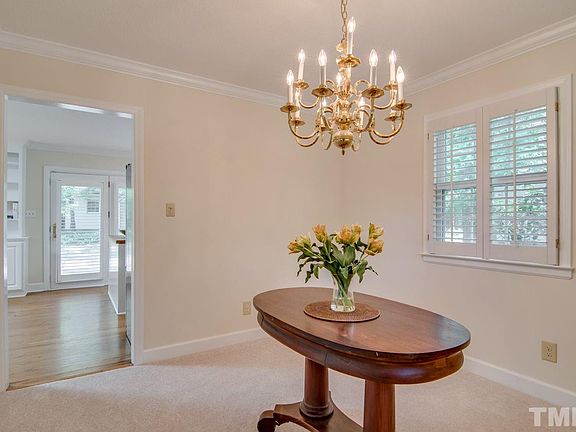 5th image of 2330 Orangewood Dr