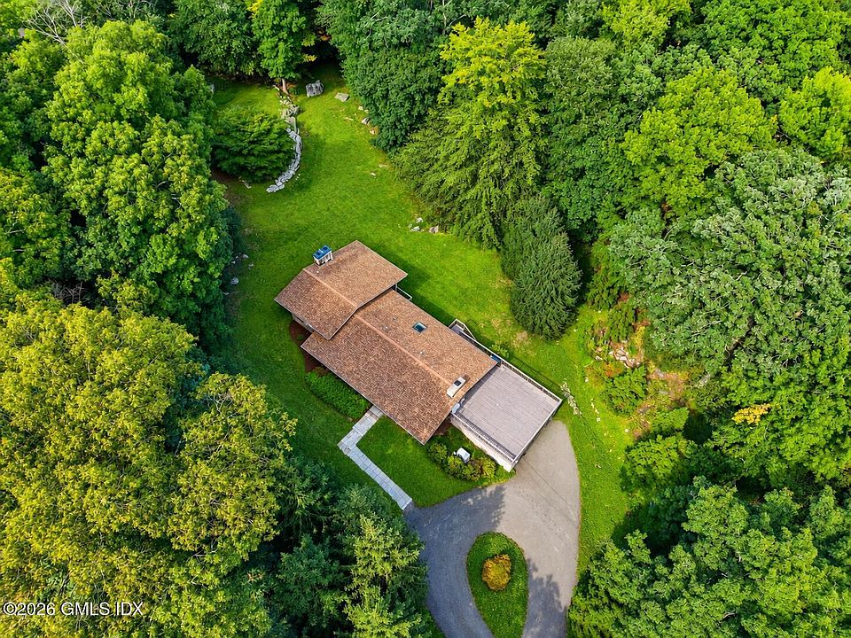 1st image of 7 Sundance Dr