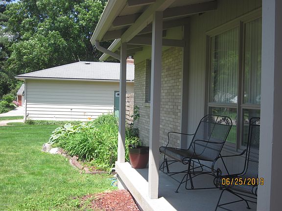2nd image of 3029 Bonita Dr SE