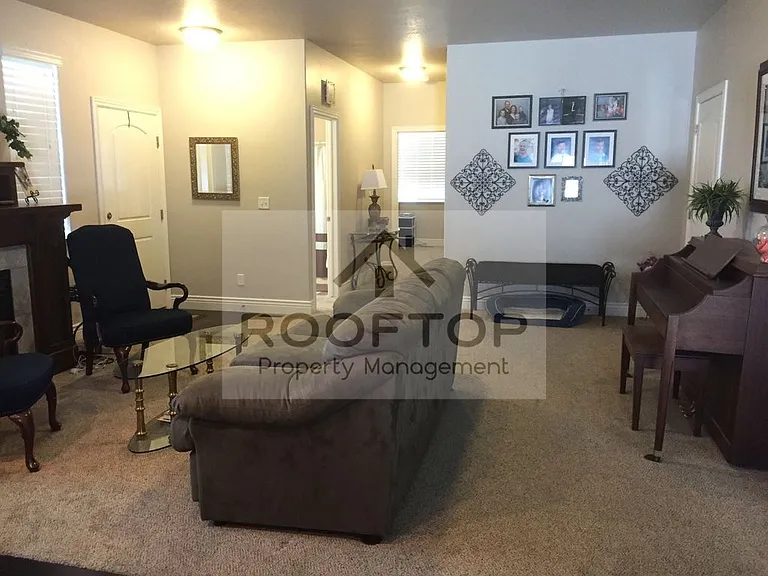 Unit Photo