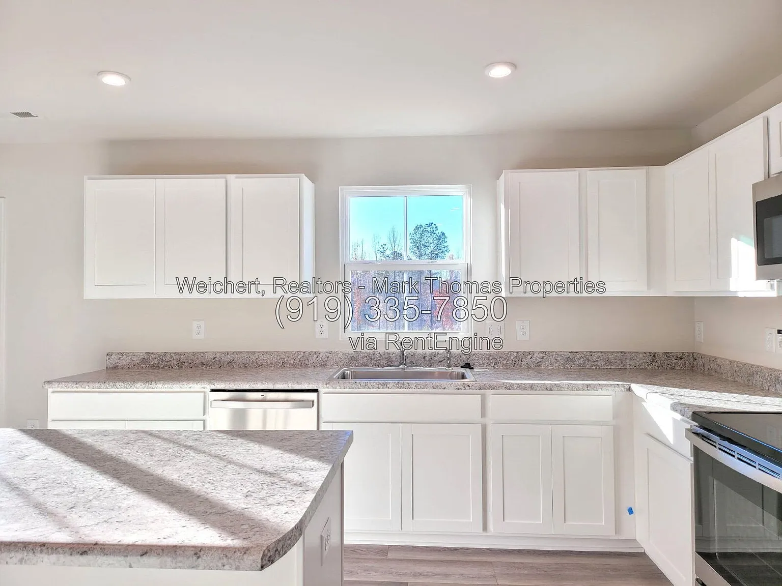 4 bed, 2.5 bath, 2223 sqft, $2,295 — Photo 4