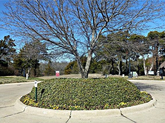 4th image of 1701 Windmill Cir