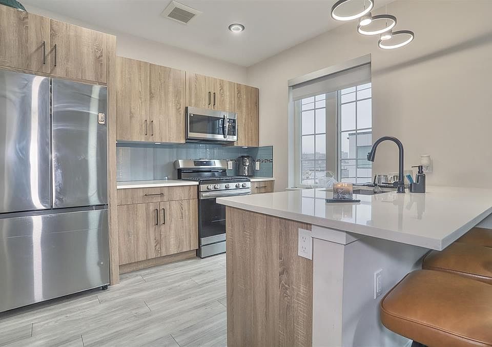 1st image of 212 70th St #201