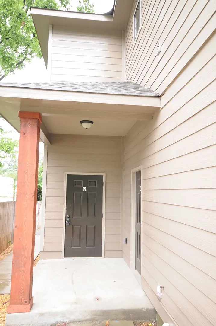 497 Wesley Place — Photo 1