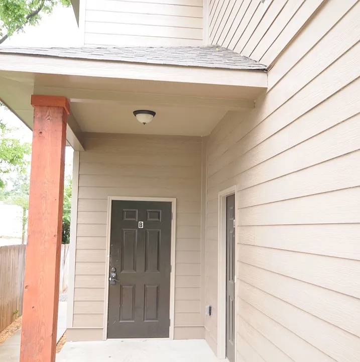 497 Wesley Pl #AB